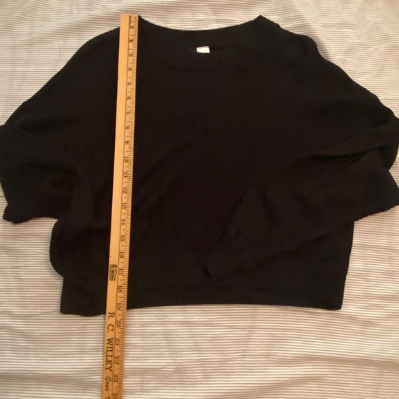 H & M Divided Sweater - Picture 2 of 5